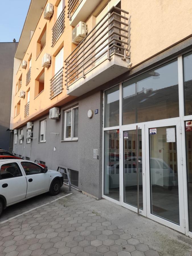 Nikola Ns Apartment Novi Sad Ngoại thất bức ảnh