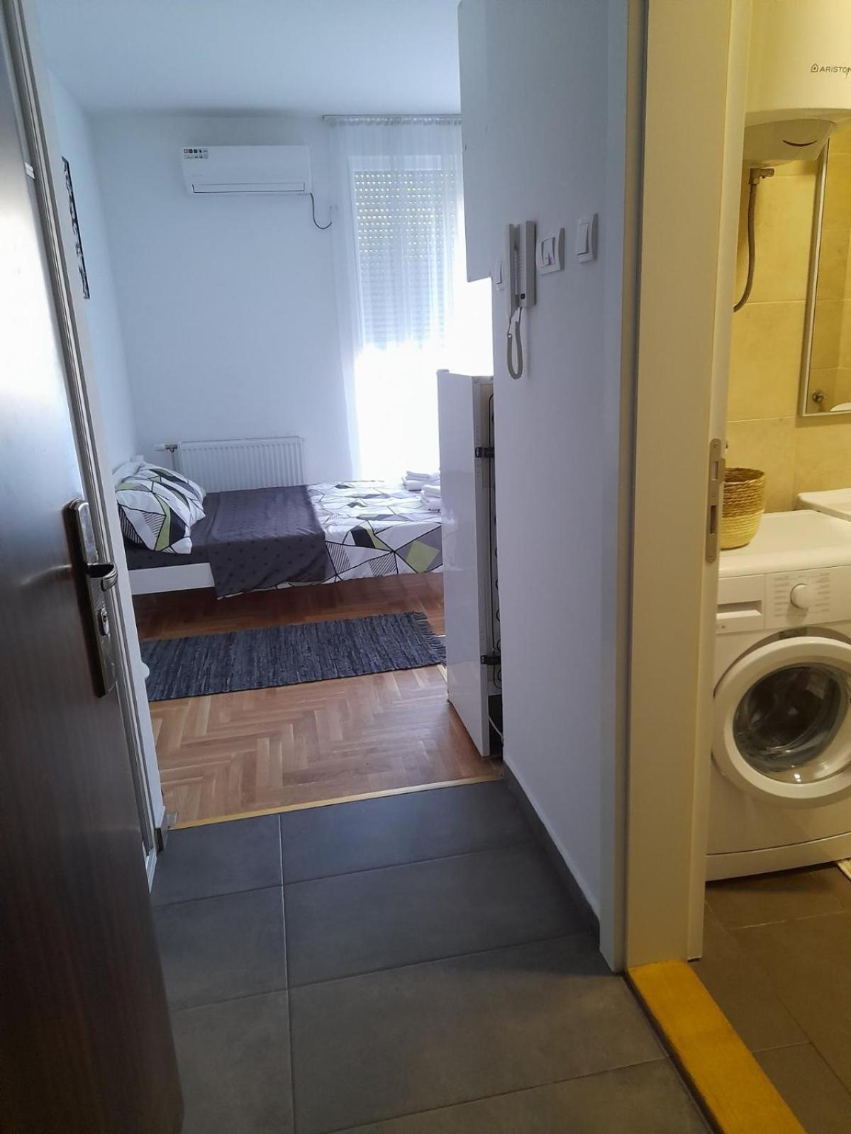 Nikola Ns Apartment Novi Sad Ngoại thất bức ảnh